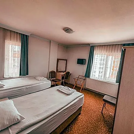 Oreko Express Hotel 2*